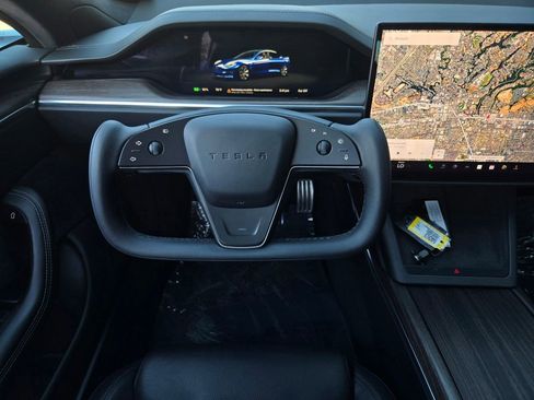 Used 2023 Tesla Model S image 14