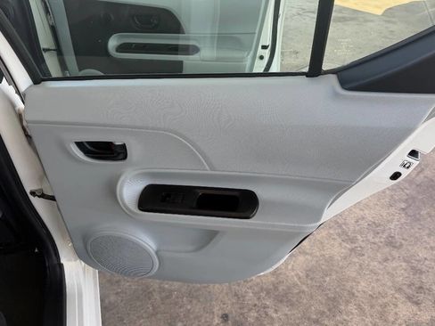 Used 2012 Toyota Prius C One FWD image 22