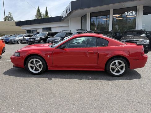 Used 2003 Ford Mustang Mach 1 RWD image 2