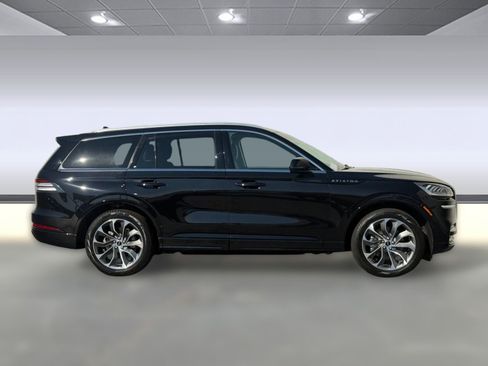 Used 2022 Lincoln Aviator Grand Touring image 8