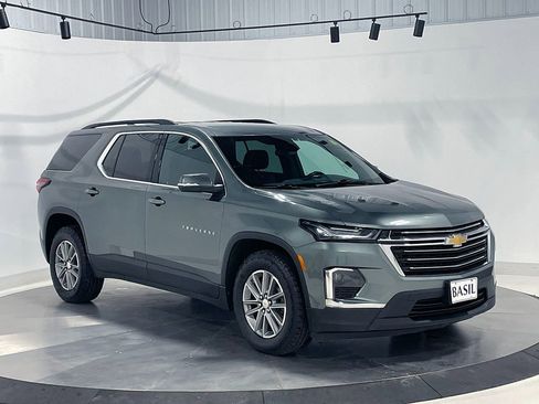 Used 2022 Chevrolet Traverse LT AWD/4WD image 41