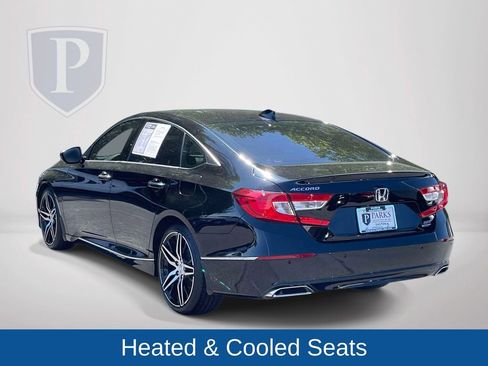 Used 2021 Honda Accord Touring image 6