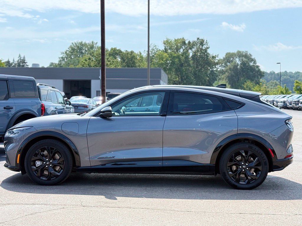 Used 2023 Ford Mustang Mach-E Premium w/ Mustang Nite Pony Package AWD/4WD image 37