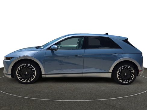 Used 2023 Hyundai Ioniq 5 Limited AWD/4WD image 2