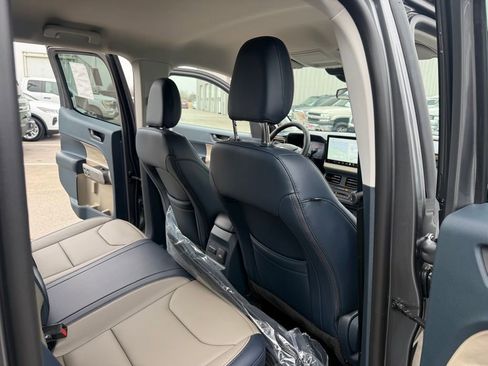 New 2026 Ford Maverick Lariat image 19