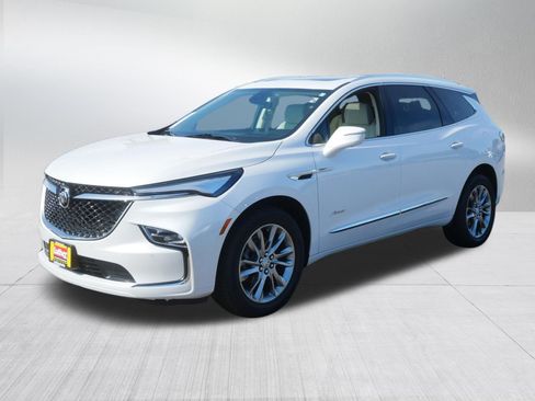 Used 2023 Buick Enclave Avenir w/ Avenir Technology Package AWD/4WD image 3