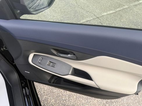New 2026 Nissan Sentra SL w/ Floor Mat Package FWD image 31