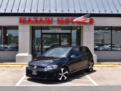 Used 2017 Volkswagen GTI Autobahn FWD image 2