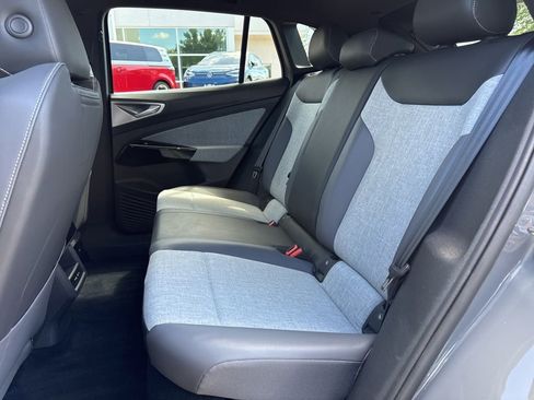Used 2024 Volkswagen ID.4 Pro AWD/4WD image 24