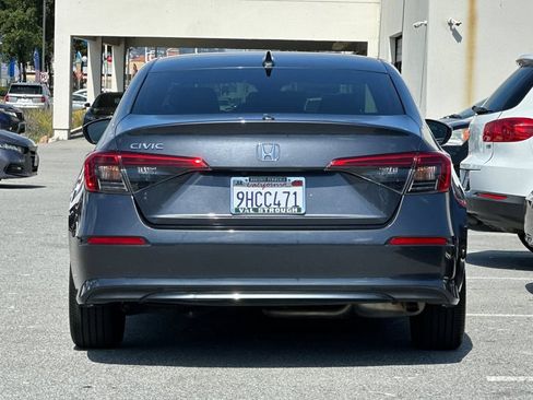 Used 2023 Honda Civic LX image 4