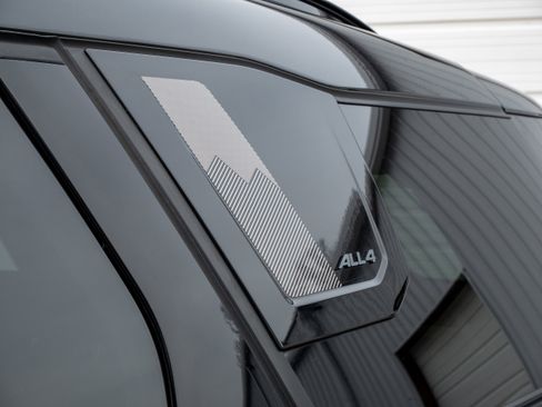 Used 2025 MINI Cooper Countryman S w/ Comfort Package Max image 15