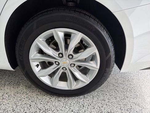 Used 2024 Chevrolet Malibu LT FWD image 33