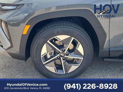 New 2025 Hyundai Tucson SEL image 3