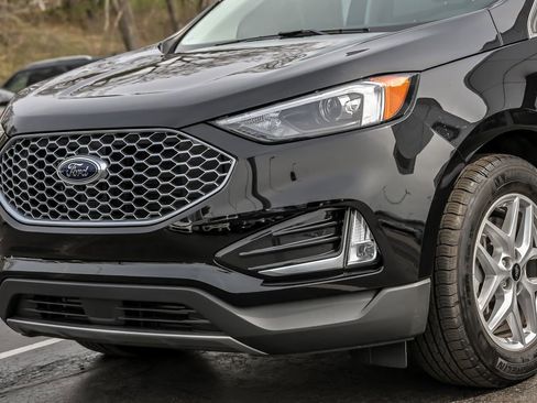 Certified 2024 Ford Edge SEL w/ Convenience Package AWD/4WD image 6
