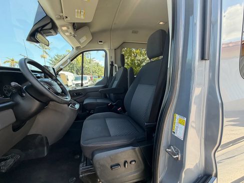 Used 2022 Ford Transit 350 XLT RWD image 16