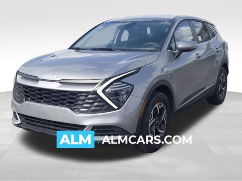 Used 2024 Kia Sportage LX image 1