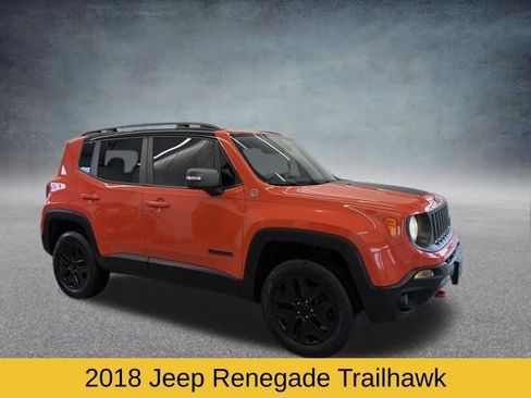 Used 2018 Jeep Renegade Trailhawk image 2