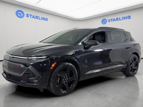 Used 2024 Chevrolet Equinox EV RS FWD image 2