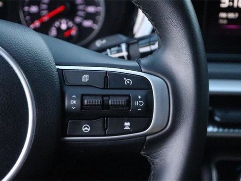 Used 2023 Kia K5 GT-Line image 13