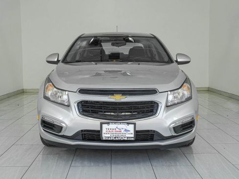 Used 2016 Chevrolet Cruze LT FWD image 3