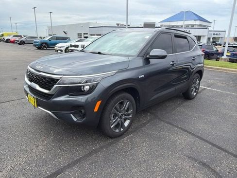 Certified 2023 Kia Seltos S w/ Navigation Package AWD/4WD image 1