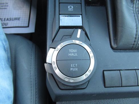 Used 2024 Toyota Tacoma SR5 AWD/4WD image 24