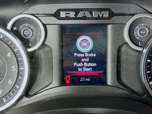 New 2026 RAM 1500 Big Horn w/ Night Edition AWD/4WD image 17