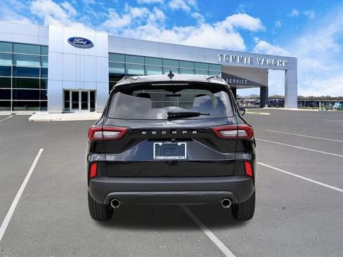 Used 2025 Ford Escape ST-Line FWD image 3