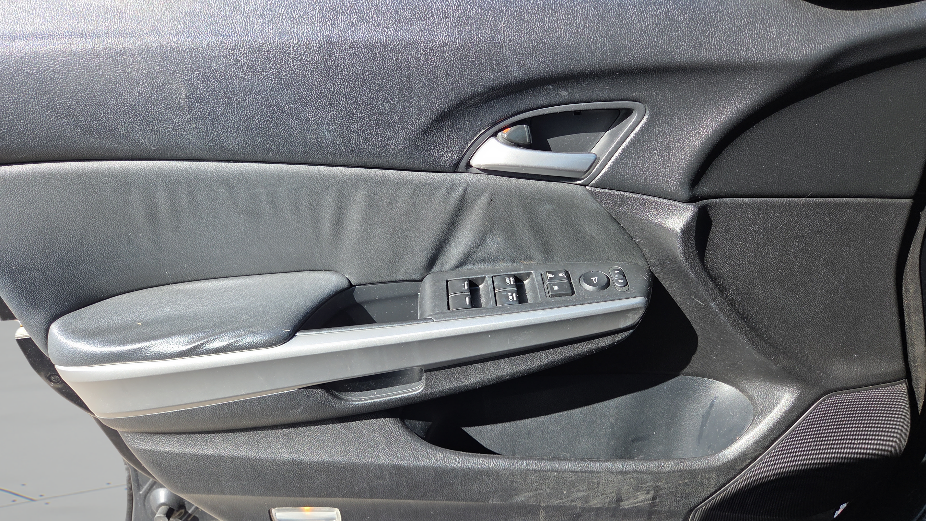 Used 2014 Honda Crosstour EX image 35