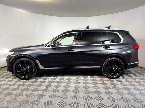 Used 2022 BMW X7 xDrive40i w/ Premium Package image 3
