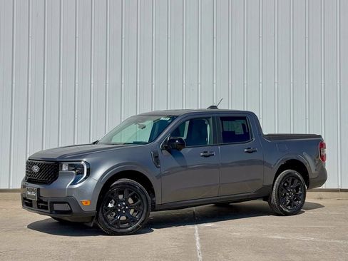 New 2026 Ford Maverick Lariat w/ Black Appearance Package AWD/4WD image 2