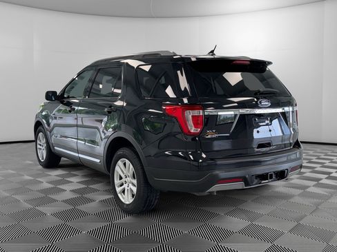 Used 2019 Ford Explorer XLT w/ Equipment Group 201A AWD/4WD image 6