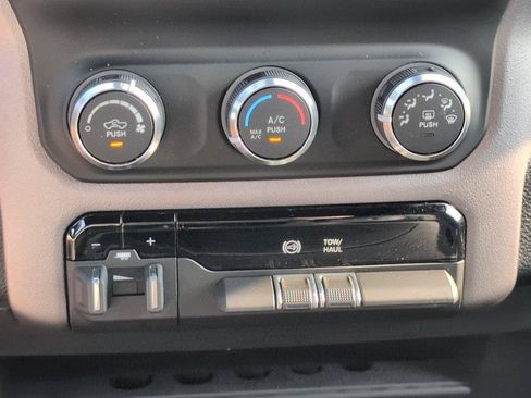 Used 2023 RAM 2500 Big Horn w/ Cold Weather Group AWD/4WD image 25