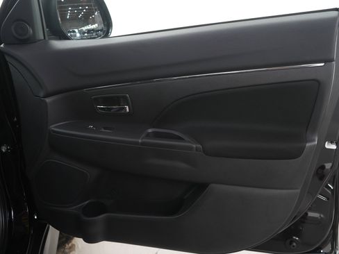 Used 2026 Mitsubishi Outlander Sport AWD image 9