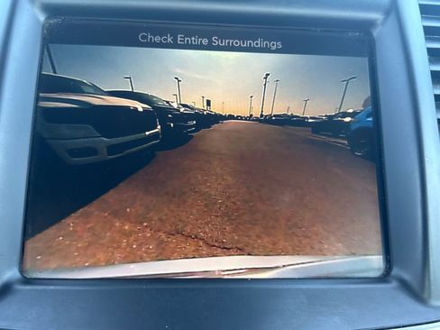 Used 2015 Chrysler 300 C Platinum w/ Light Group RWD image 19