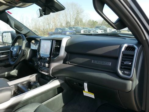 New 2026 RAM 1500 Big Horn AWD/4WD image 15