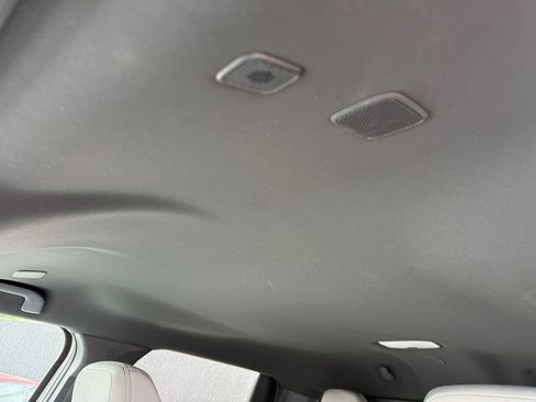 Used 2025 Toyota Tacoma SR5 AWD/4WD image 31