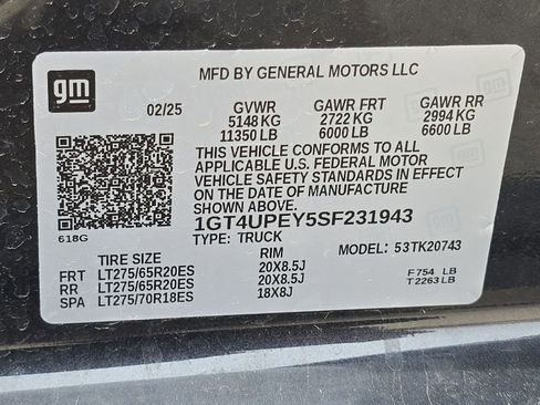 Certified 2025 GMC Sierra 2500 AT4 w/ AT4 Premium Plus Package image 15