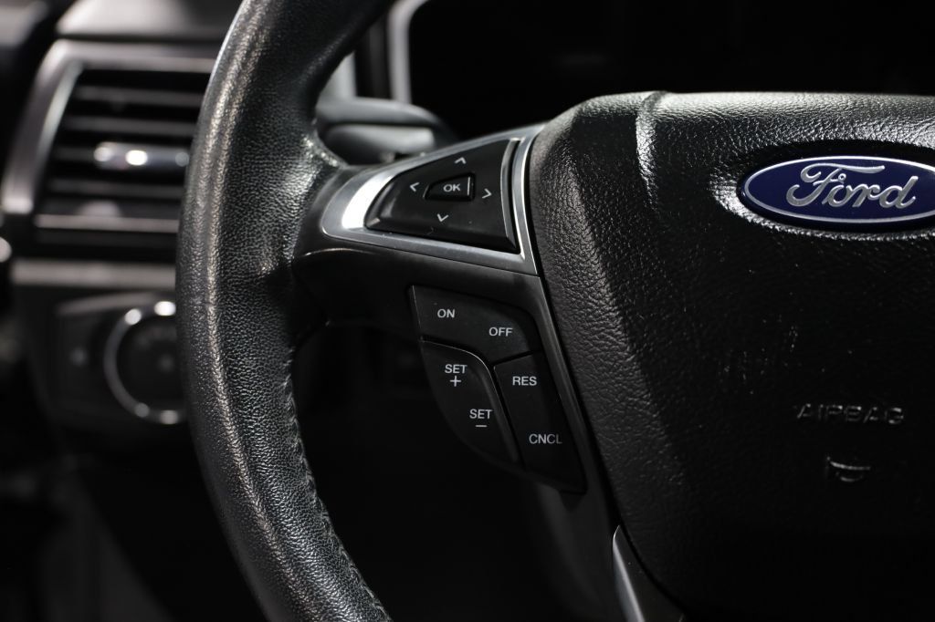 Used 2018 Ford Fusion Titanium AWD/4WD image 25