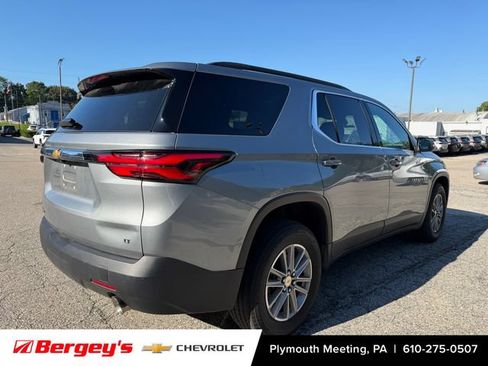 Used 2023 Chevrolet Traverse LT AWD/4WD image 2