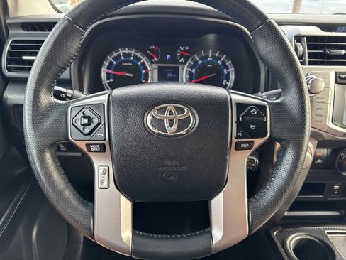 Used 2016 Toyota 4Runner SR5 image 5