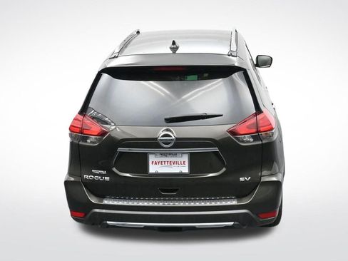 Used 2017 Nissan Rogue SV w/ SV Premium Package FWD image 26