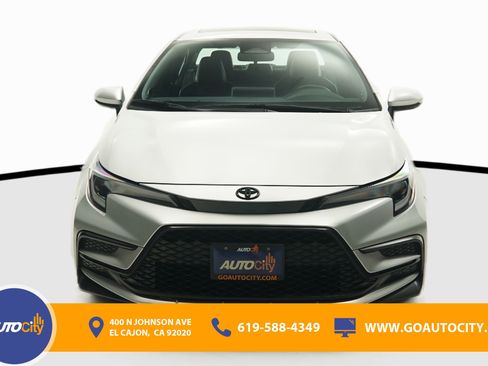 Used 2024 Toyota Corolla XSE FWD image 4