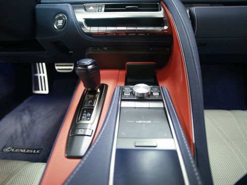 Used 2018 Lexus LC 500 Coupe w/ Touring Package RWD image 22
