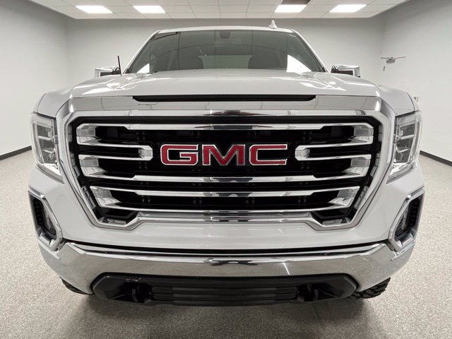Used 2020 GMC Sierra 1500 SLT w/ X31 Off-Road Package AWD/4WD image 3