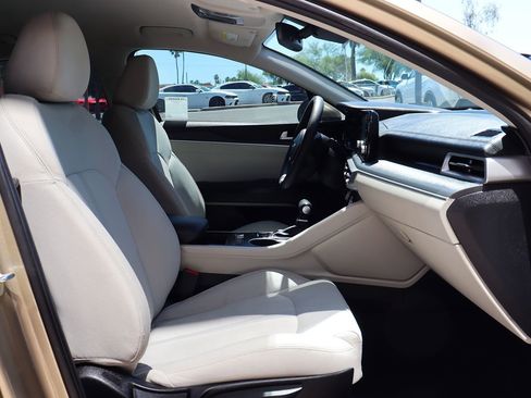Used 2022 Kia K5 LXS image 34