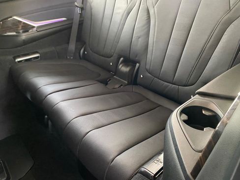 Used 2020 BMW X7 xDrive40i w/ Premium Package AWD/4WD image 43