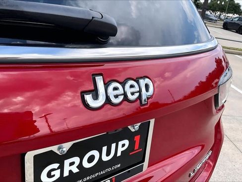 Used 2025 Jeep Compass Limited AWD/4WD image 30