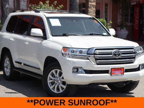 Used 2018 Toyota Land Cruiser AWD/4WD image 2