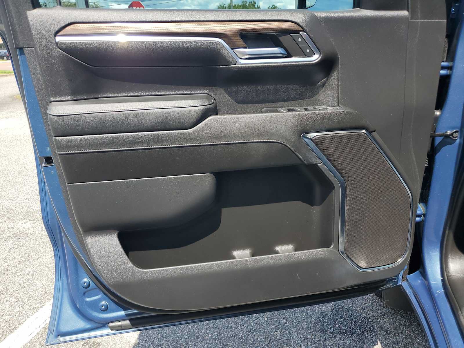 Used 2024 Chevrolet Silverado 1500 RST RWD image 23